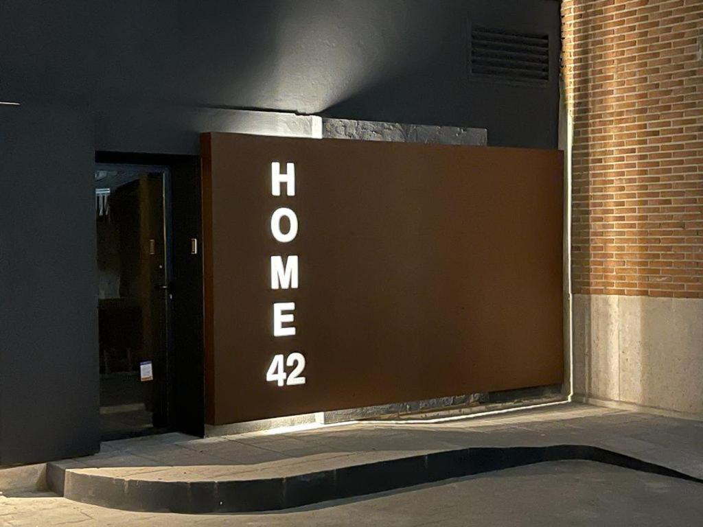 Home42 — Photos 1